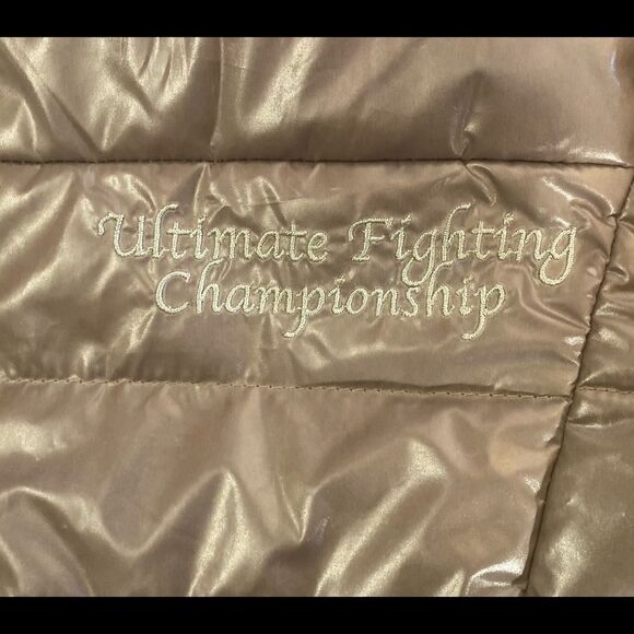 💥UFC Ultimate Fighting Championship Cushy insulated Jacket.Size: Small - Picture 4 of 10